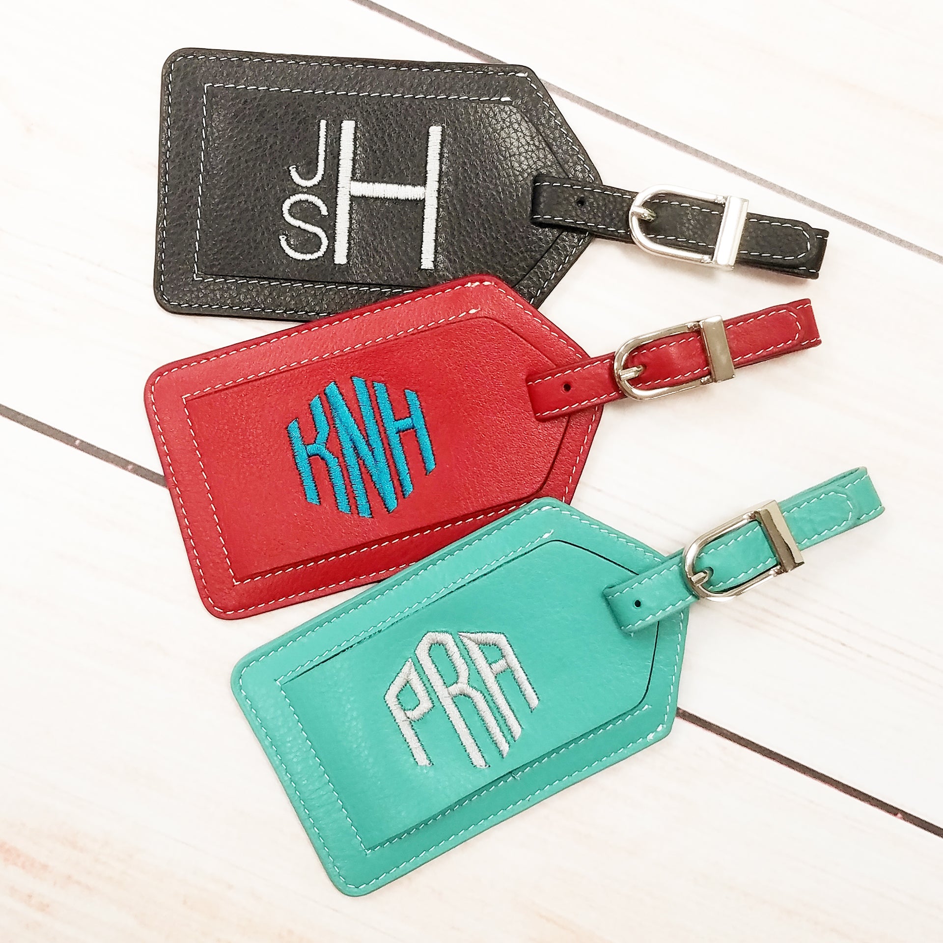 Monogrammed luggage tags online